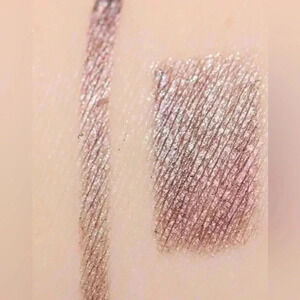 Marc Jacobs Gel Eye Crayon Liner Eyeliner Cherry on Taupe Travel Size (3)